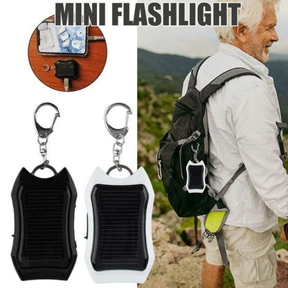 🔥Mini zonnecel en zaklamp sleutelhanger